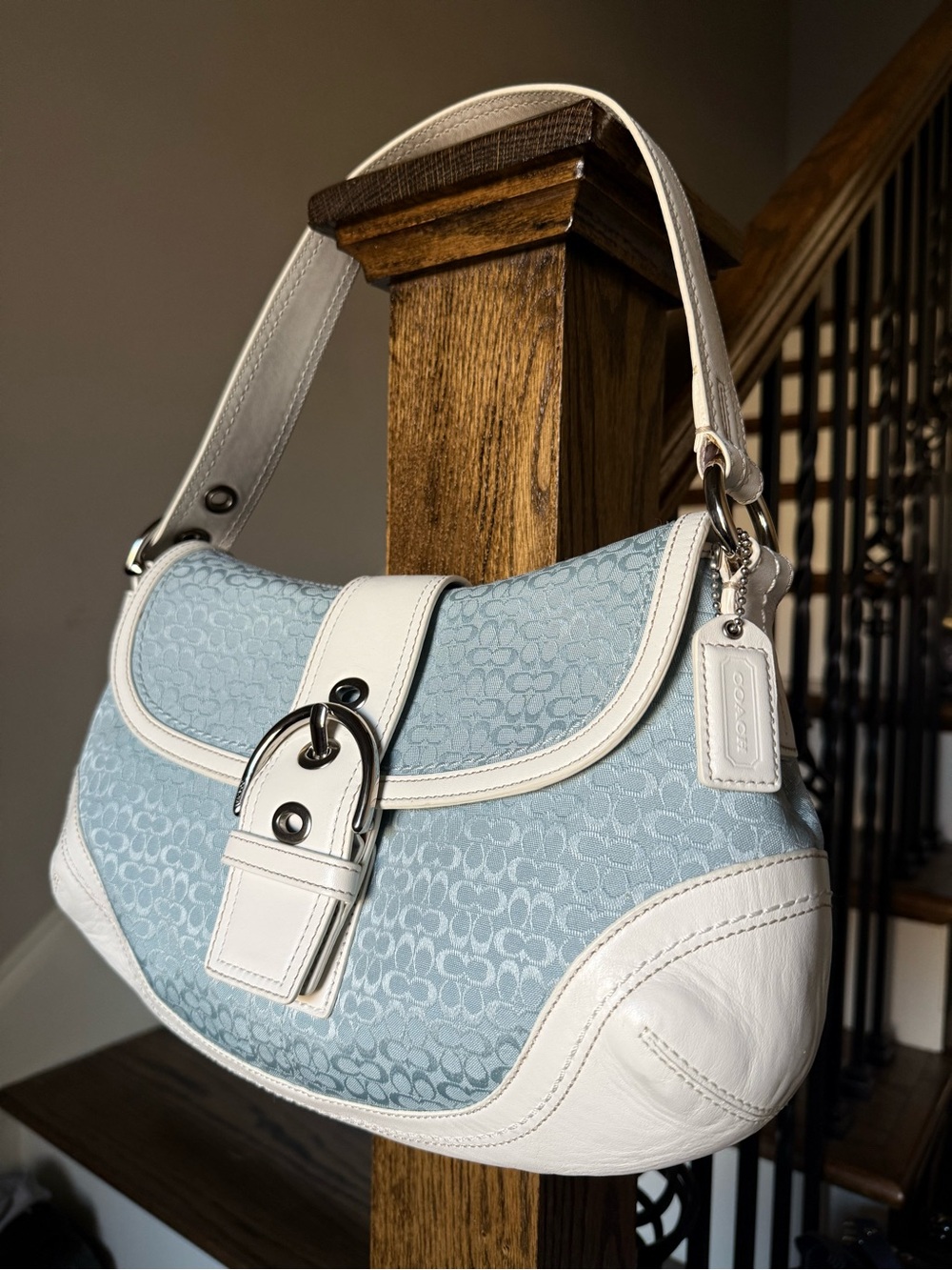 Vintage Coach Soho F10926 Baby Blue
Signature Shoulder Bag & keychain pouch Y2K